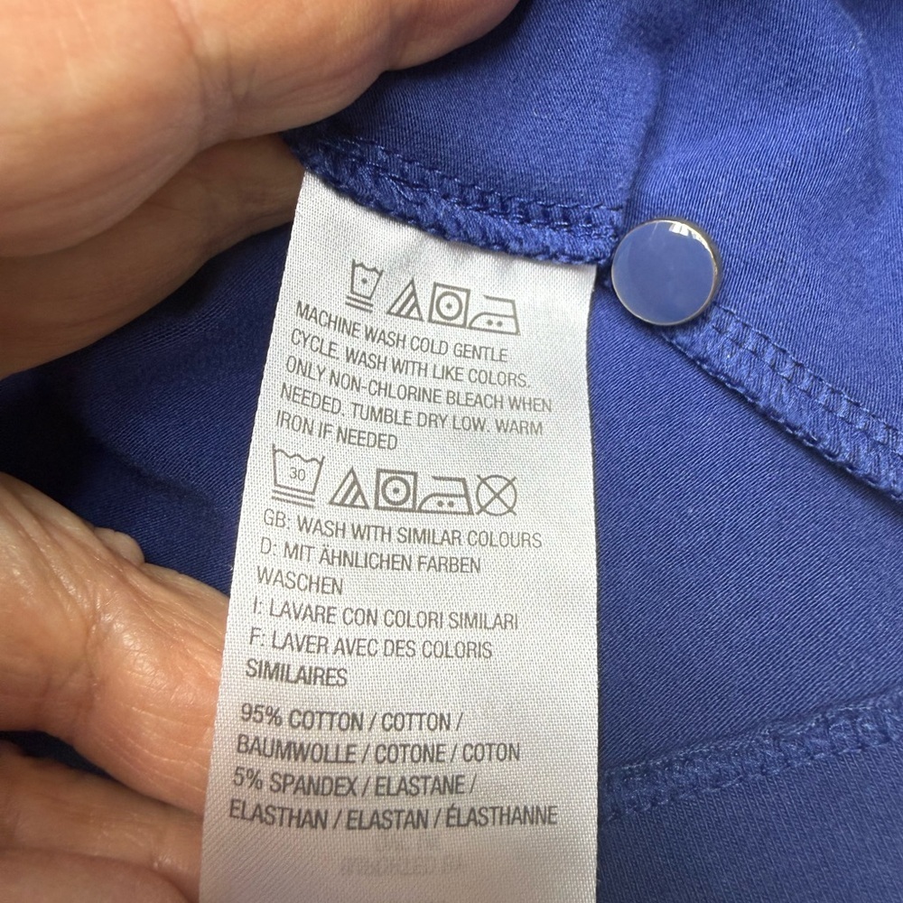 D&Co L Mock Turtle Neck with beautiful button cuff detail. Tunic length. - Picture 5 of 8